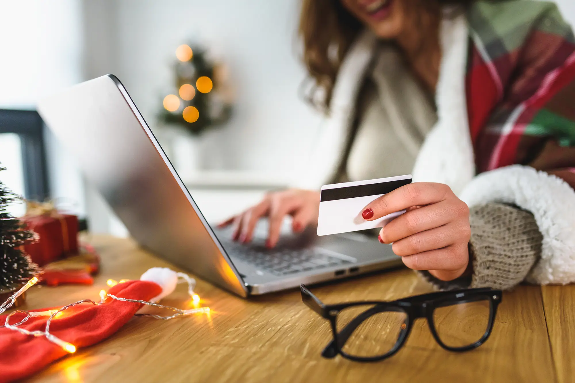 Seamless, Secure Holiday Shopping—Plus, the Gift of Rewards!